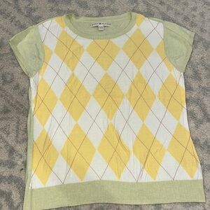 Tommy Hilfiger Ladies XL super soft & thin short sleeve sweater. Excellent cond!